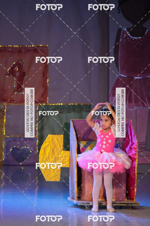 Buy your photos of the eventEspetculo  A fbrica de brinquedos   Ballet Espao de dana Carla Coyado on Fotop