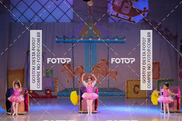 Buy your photos of the eventEspetculo  A fbrica de brinquedos   Ballet Espao de dana Carla Coyado on Fotop