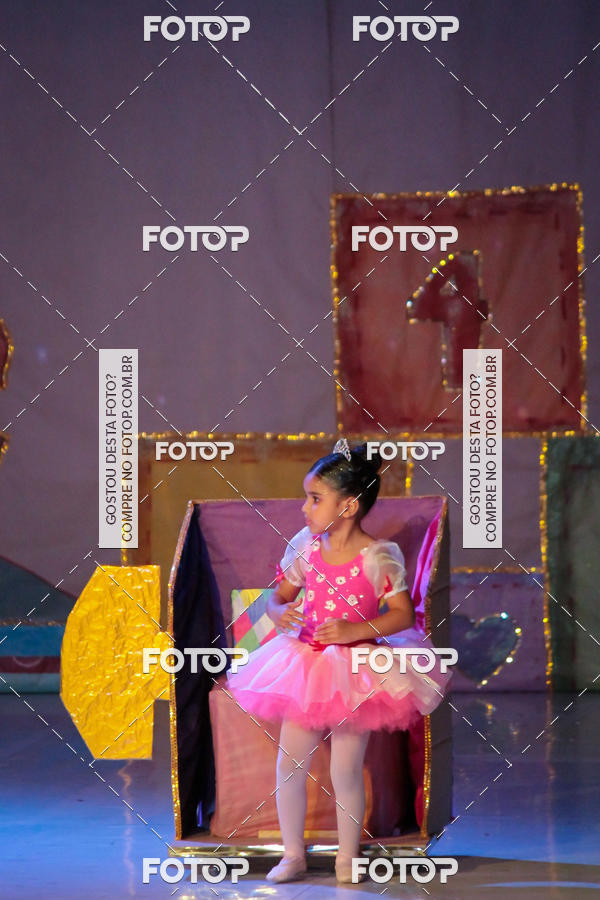Buy your photos of the eventEspetculo  A fbrica de brinquedos   Ballet Espao de dana Carla Coyado on Fotop