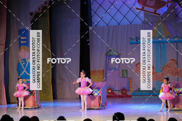 Buy your photos of the eventEspetculo  A fbrica de brinquedos   Ballet Espao de dana Carla Coyado on Fotop