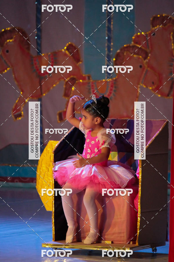 Buy your photos of the eventEspetculo  A fbrica de brinquedos   Ballet Espao de dana Carla Coyado on Fotop