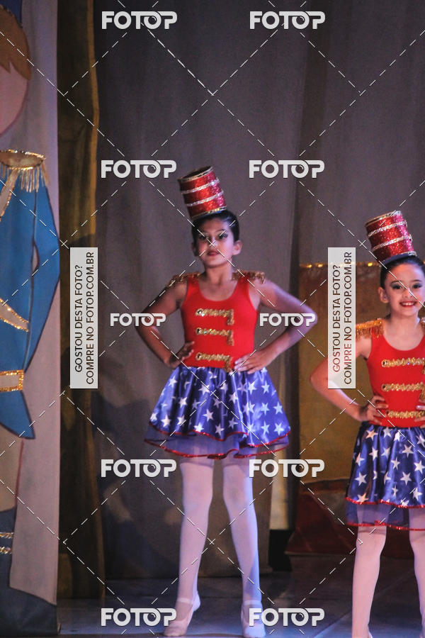Buy your photos of the eventEspetculo  A fbrica de brinquedos   Ballet Espao de dana Carla Coyado on Fotop