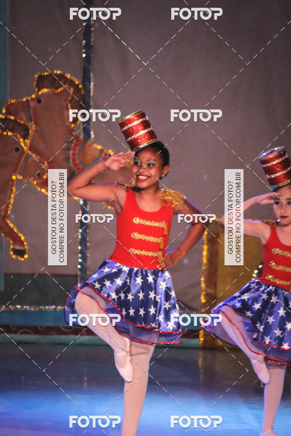 Buy your photos of the eventEspetculo  A fbrica de brinquedos   Ballet Espao de dana Carla Coyado on Fotop