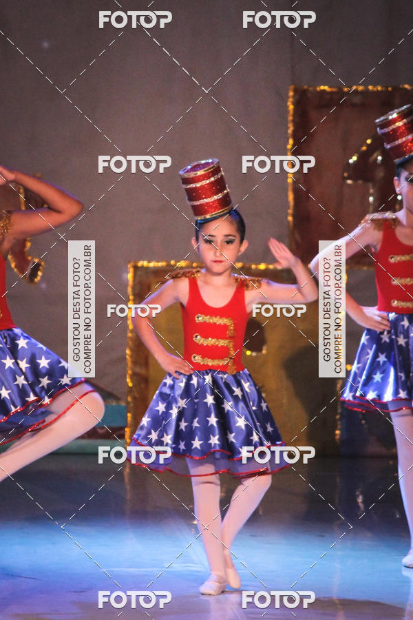 Buy your photos of the eventEspetculo  A fbrica de brinquedos   Ballet Espao de dana Carla Coyado on Fotop
