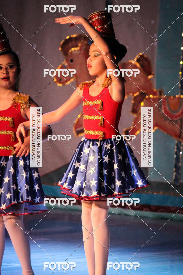 Buy your photos of the eventEspetculo  A fbrica de brinquedos   Ballet Espao de dana Carla Coyado on Fotop