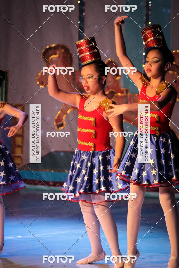 Buy your photos of the eventEspetculo  A fbrica de brinquedos   Ballet Espao de dana Carla Coyado on Fotop