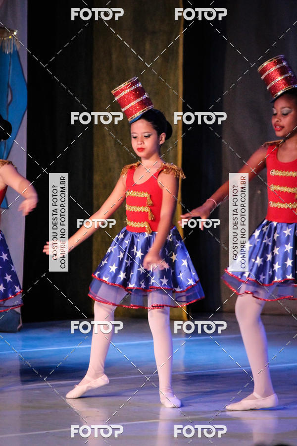 Buy your photos of the eventEspetculo  A fbrica de brinquedos   Ballet Espao de dana Carla Coyado on Fotop