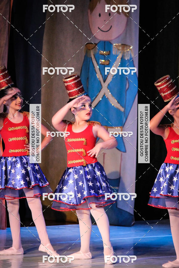 Buy your photos of the eventEspetculo  A fbrica de brinquedos   Ballet Espao de dana Carla Coyado on Fotop