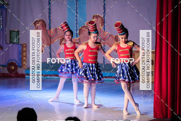 Buy your photos of the eventEspetculo  A fbrica de brinquedos   Ballet Espao de dana Carla Coyado on Fotop