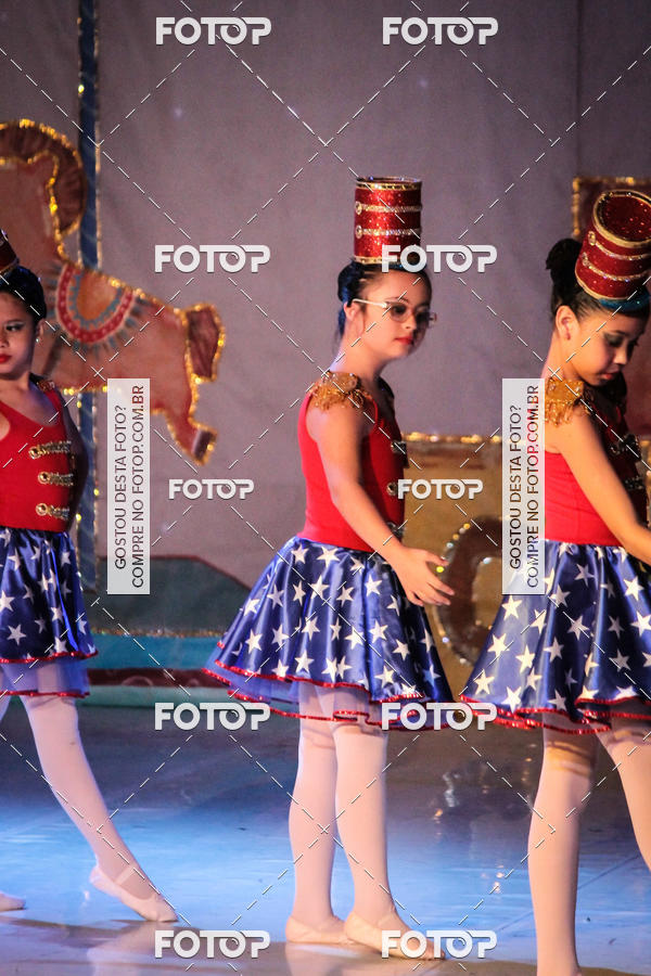 Buy your photos of the eventEspetculo  A fbrica de brinquedos   Ballet Espao de dana Carla Coyado on Fotop