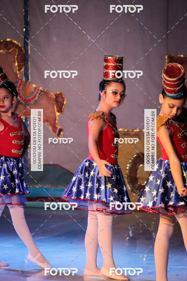 Buy your photos of the eventEspetculo  A fbrica de brinquedos   Ballet Espao de dana Carla Coyado on Fotop