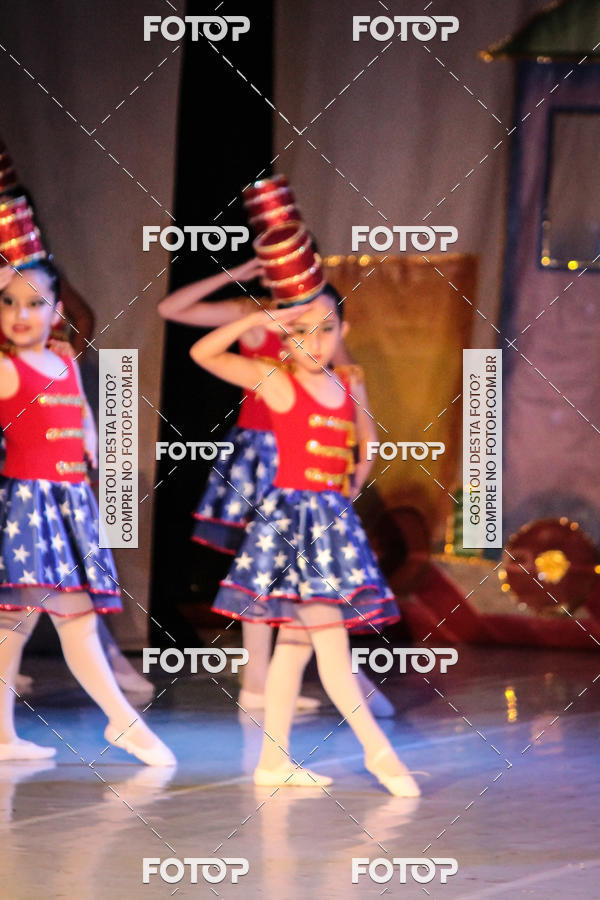 Buy your photos of the eventEspetculo  A fbrica de brinquedos   Ballet Espao de dana Carla Coyado on Fotop