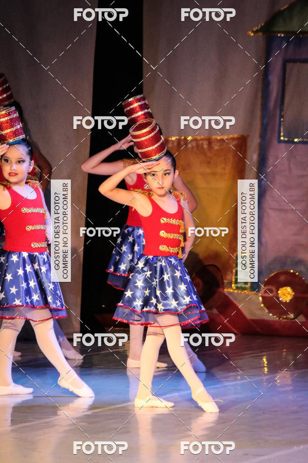 Buy your photos of the eventEspetculo  A fbrica de brinquedos   Ballet Espao de dana Carla Coyado on Fotop