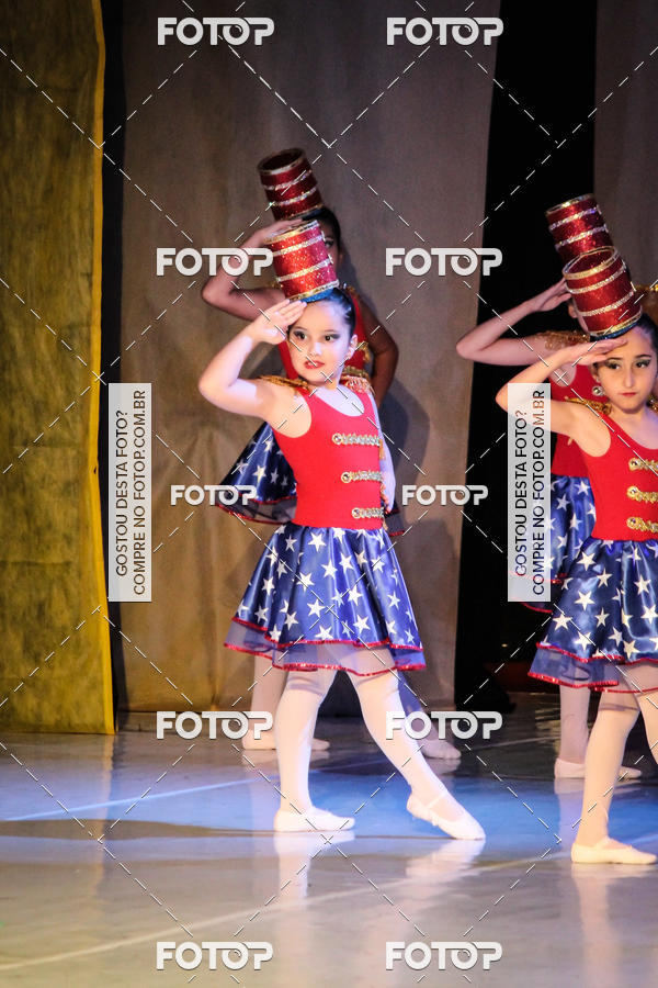 Buy your photos of the eventEspetculo  A fbrica de brinquedos   Ballet Espao de dana Carla Coyado on Fotop