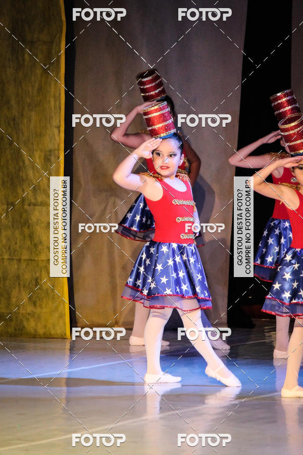 Buy your photos of the eventEspetculo  A fbrica de brinquedos   Ballet Espao de dana Carla Coyado on Fotop