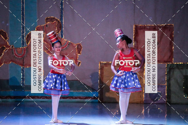Buy your photos of the eventEspetculo  A fbrica de brinquedos   Ballet Espao de dana Carla Coyado on Fotop