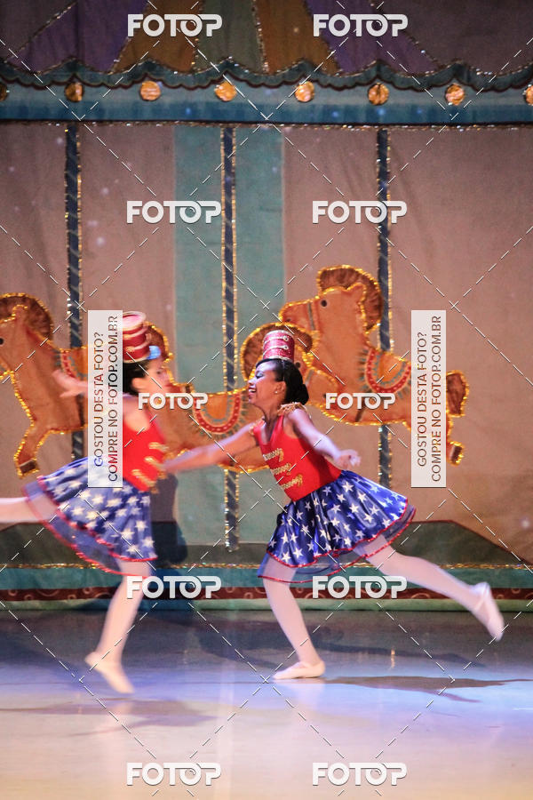 Buy your photos of the eventEspetculo  A fbrica de brinquedos   Ballet Espao de dana Carla Coyado on Fotop