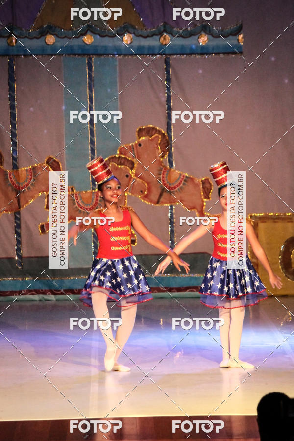 Buy your photos of the eventEspetculo  A fbrica de brinquedos   Ballet Espao de dana Carla Coyado on Fotop