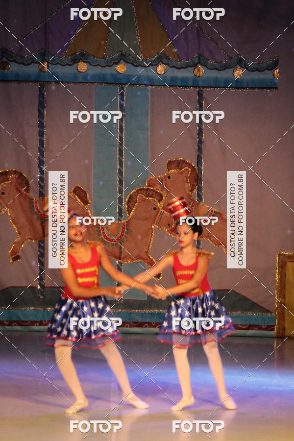 Buy your photos of the eventEspetculo  A fbrica de brinquedos   Ballet Espao de dana Carla Coyado on Fotop