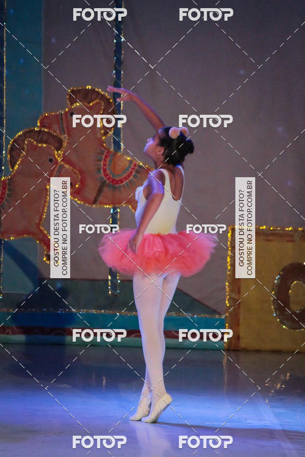 Buy your photos of the eventEspetculo  A fbrica de brinquedos   Ballet Espao de dana Carla Coyado on Fotop