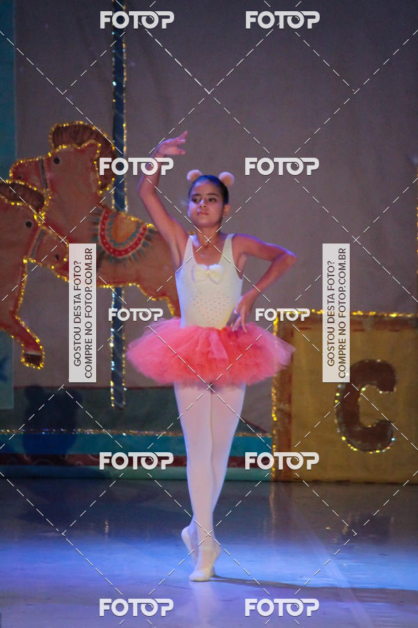 Buy your photos of the eventEspetculo  A fbrica de brinquedos   Ballet Espao de dana Carla Coyado on Fotop