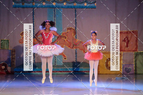 Buy your photos of the eventEspetculo  A fbrica de brinquedos   Ballet Espao de dana Carla Coyado on Fotop