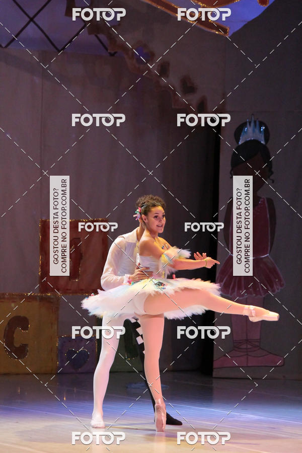 Buy your photos of the eventEspetculo  A fbrica de brinquedos   Ballet Espao de dana Carla Coyado on Fotop