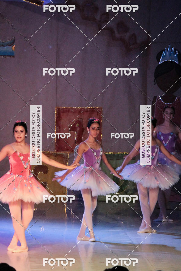 Buy your photos of the eventEspetculo  A fbrica de brinquedos   Ballet Espao de dana Carla Coyado on Fotop