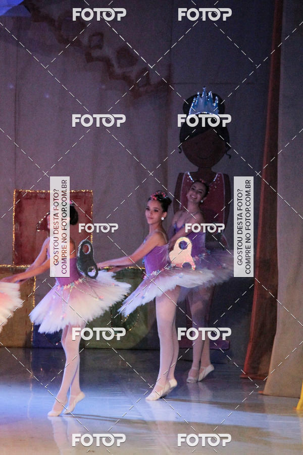 Buy your photos of the eventEspetculo  A fbrica de brinquedos   Ballet Espao de dana Carla Coyado on Fotop