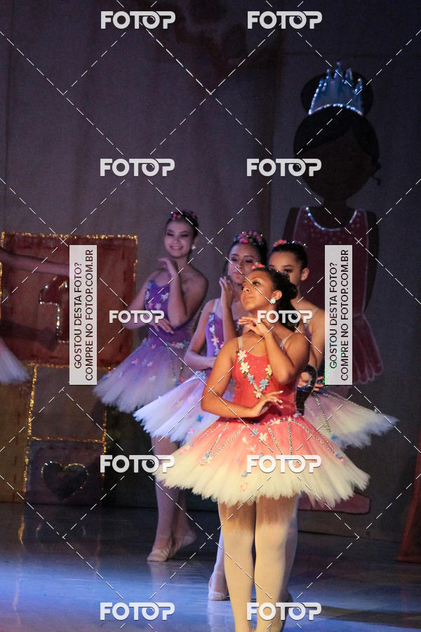 Buy your photos of the eventEspetculo  A fbrica de brinquedos   Ballet Espao de dana Carla Coyado on Fotop