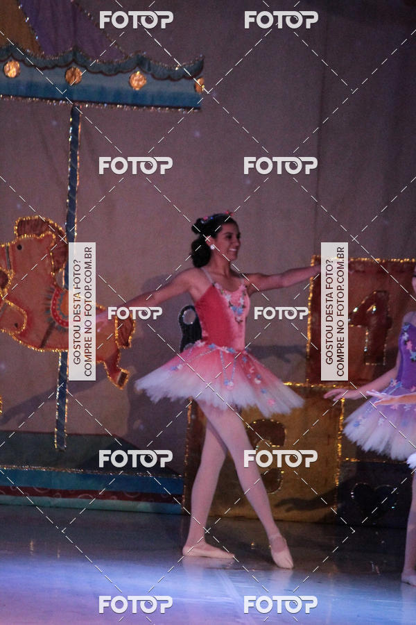 Buy your photos of the eventEspetculo  A fbrica de brinquedos   Ballet Espao de dana Carla Coyado on Fotop