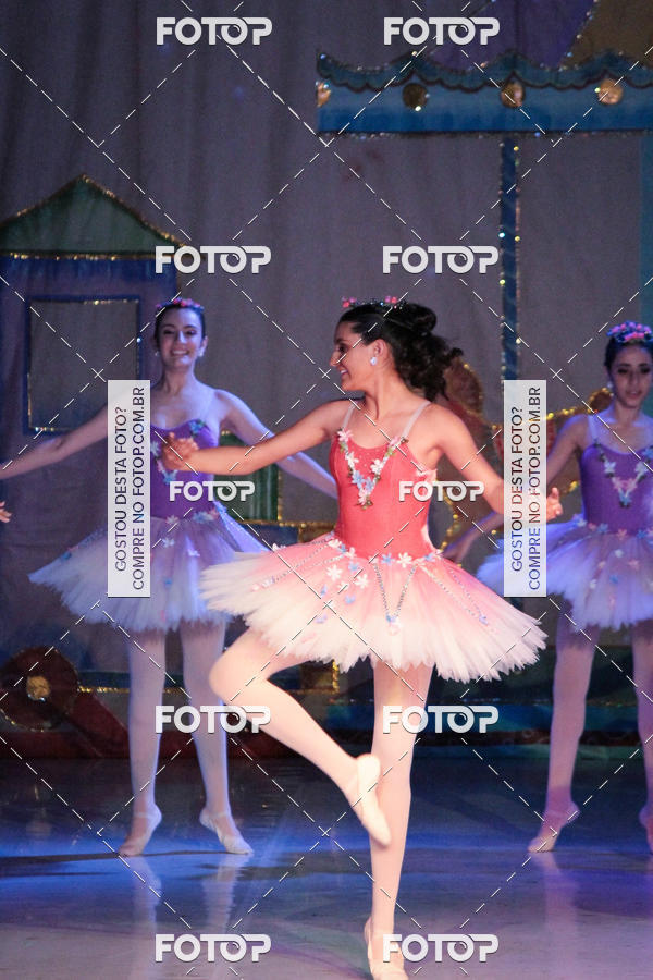 Buy your photos of the eventEspetculo  A fbrica de brinquedos   Ballet Espao de dana Carla Coyado on Fotop