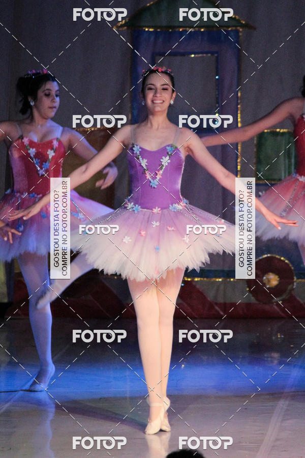 Buy your photos of the eventEspetculo  A fbrica de brinquedos   Ballet Espao de dana Carla Coyado on Fotop