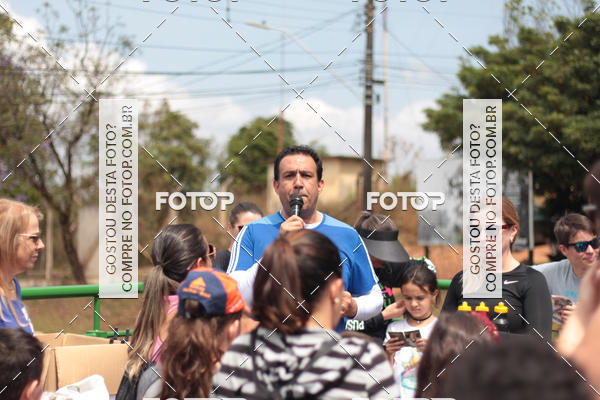 Buy your photos of the event11 Caminhada Ecolgica  Subida ao Cristo - Colgio Nini Mouro on Fotop
