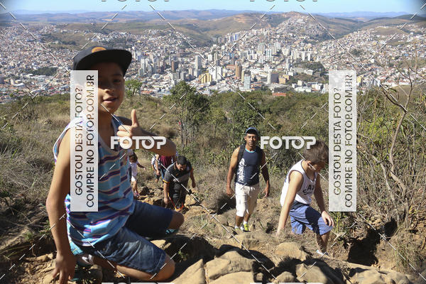 Achetez vos photos de l'vnement11 Caminhada Ecolgica  Subida ao Cristo - Colgio Nini Mouro sur Fotop