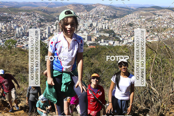 Buy your photos of the event11 Caminhada Ecolgica  Subida ao Cristo - Colgio Nini Mouro on Fotop