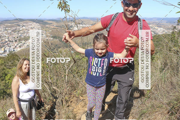 Buy your photos of the event11 Caminhada Ecolgica  Subida ao Cristo - Colgio Nini Mouro on Fotop
