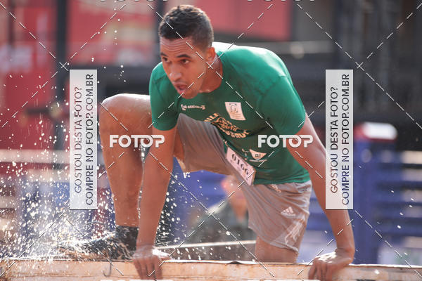 Buy your photos of the event1 Military Cross Run on Fotop