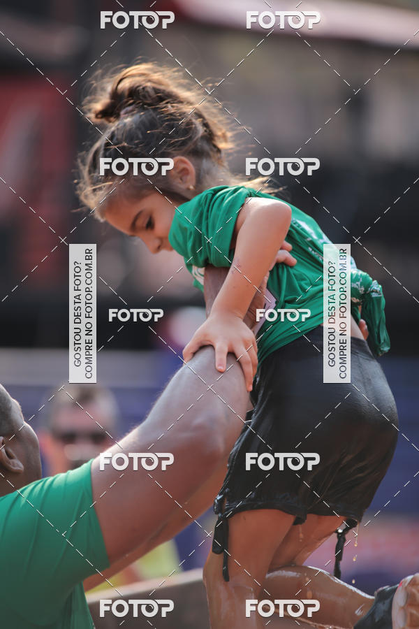 Buy your photos of the event1 Military Cross Run on Fotop