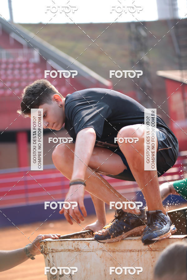 Buy your photos of the event1 Military Cross Run on Fotop