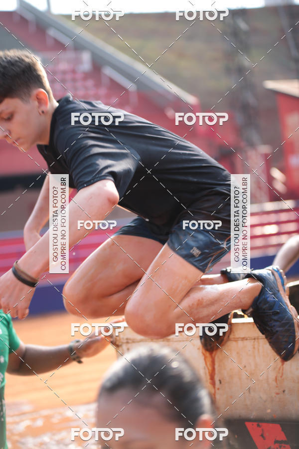 Buy your photos of the event1 Military Cross Run on Fotop