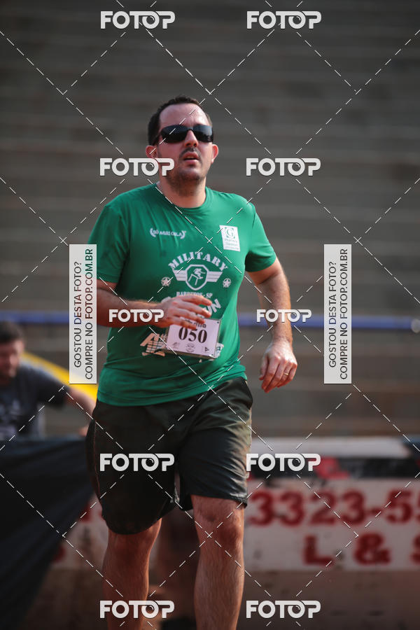 Buy your photos of the event1 Military Cross Run on Fotop