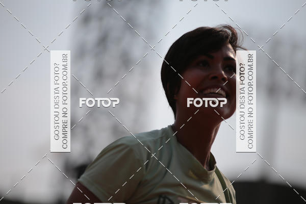 Buy your photos of the event1 Military Cross Run on Fotop