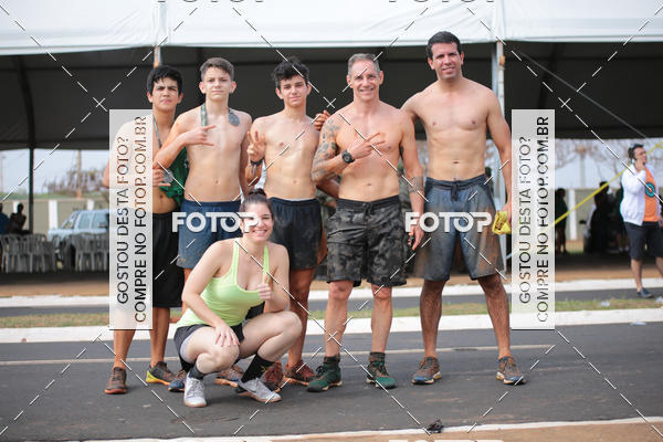 Buy your photos of the event1 Military Cross Run on Fotop