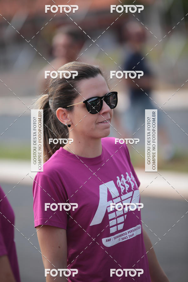 Buy your photos of the event1 Military Cross Run on Fotop