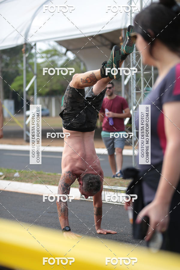 Buy your photos of the event1 Military Cross Run on Fotop