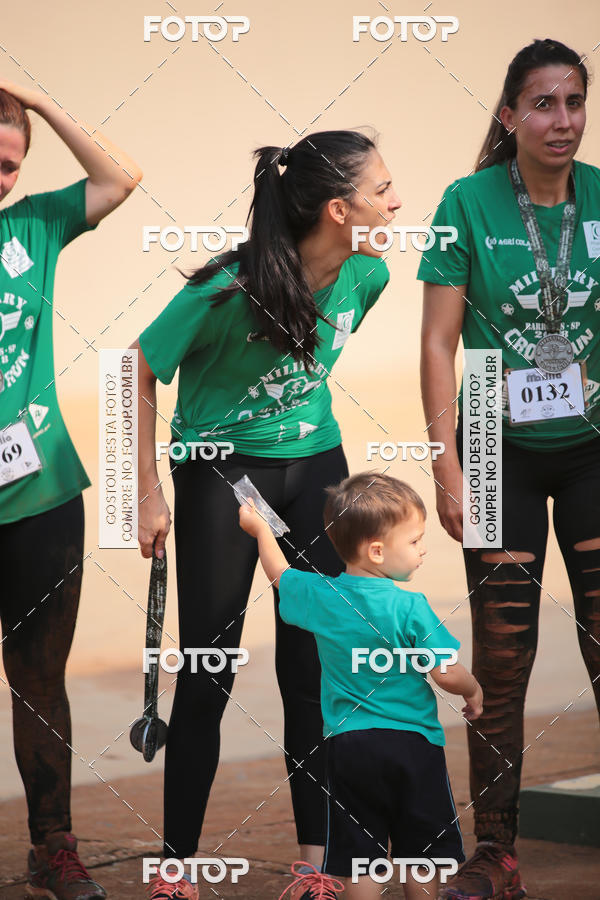 Buy your photos of the event1 Military Cross Run on Fotop