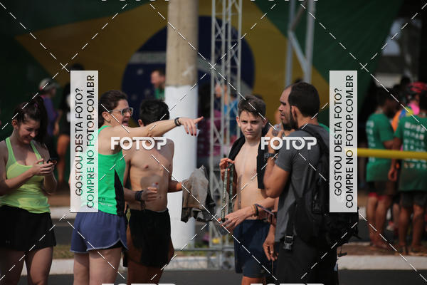 Buy your photos of the event1 Military Cross Run on Fotop