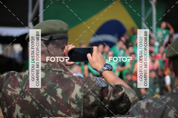 Buy your photos of the event1 Military Cross Run on Fotop