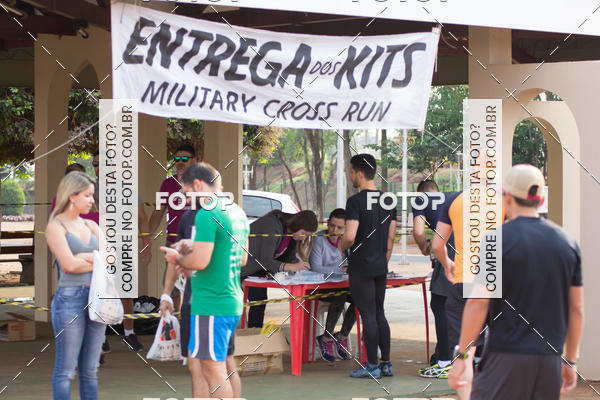Buy your photos of the event1 Military Cross Run on Fotop